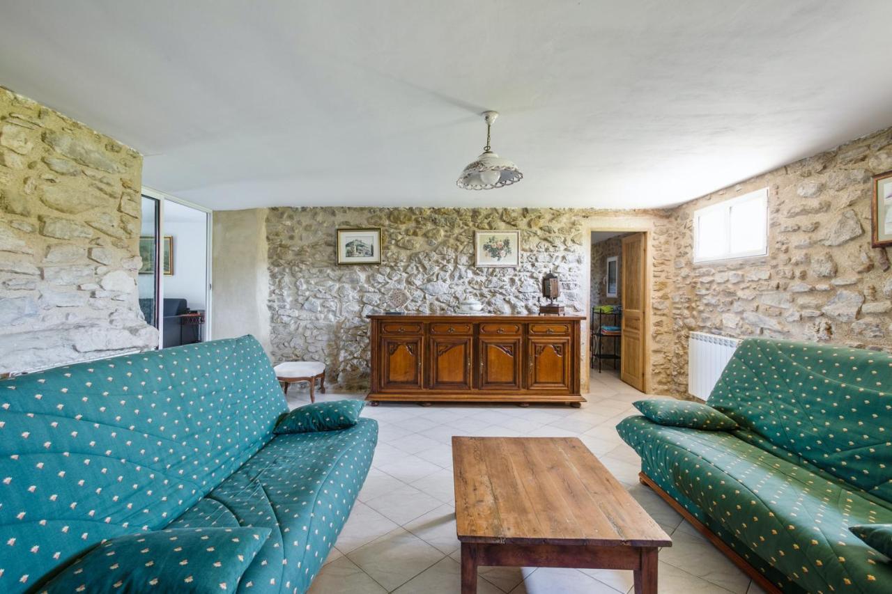 Villa Charmante A La Tour-D'Aigues Avec Piscine Privee Exteriör bild